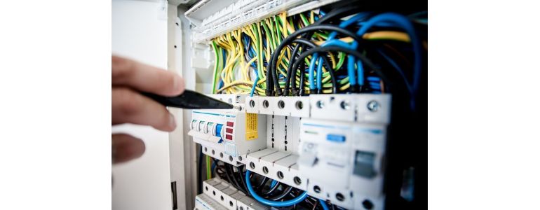 Renovar su sistema eléctrico: ¿Cómo, Cuándo y Por qué?